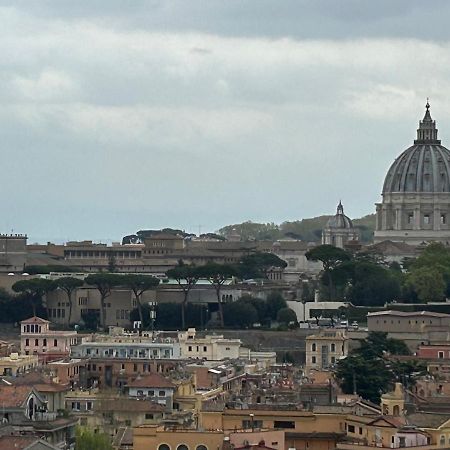 Penthouse Apartment With Terrace Close To Vatican ローマ エクステリア 写真