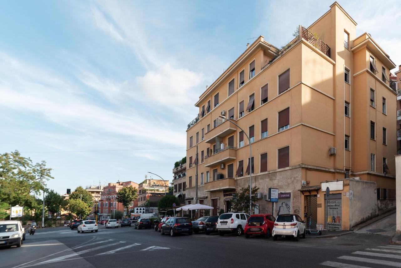 Penthouse Apartment With Terrace Close To Vatican ローマ エクステリア 写真